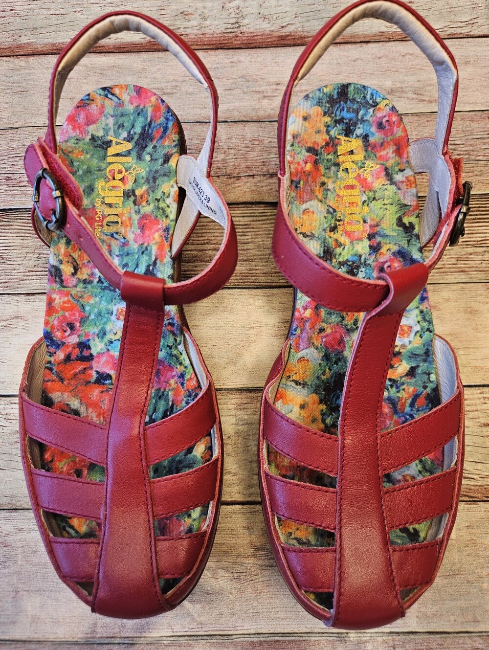 Alegria Summer red leather T-strap wedge sandals. Size 39